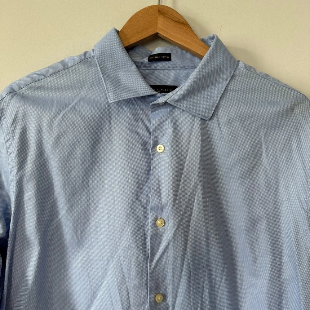 Banana Republic Egyption Cotton Button Down Dress Shirt, Size XL, 17-17.5